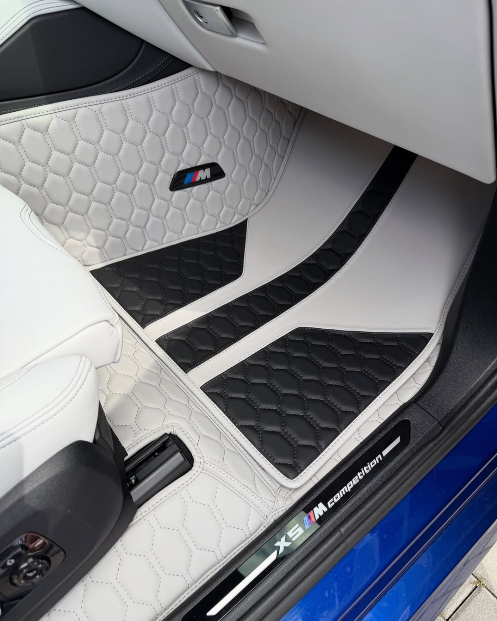 Alternative view of Monaco Weave